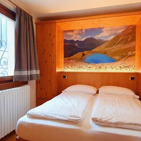 Aparthotel Bait Da Mott 3*